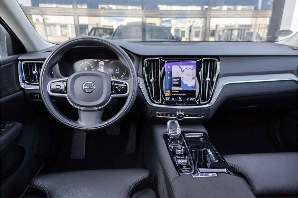 Volvo V60 2.0 t6 recharge awd inscription ✅pano✅hud✅360°✅h&k✅trekhaak✅acc