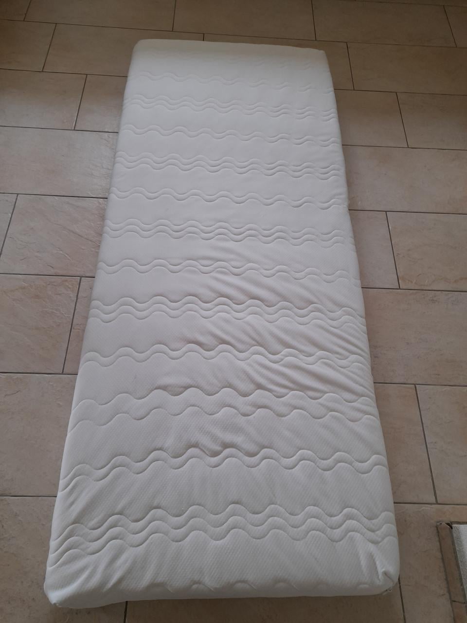 Matras 80 x 200 x 13 (in goede nette staat)