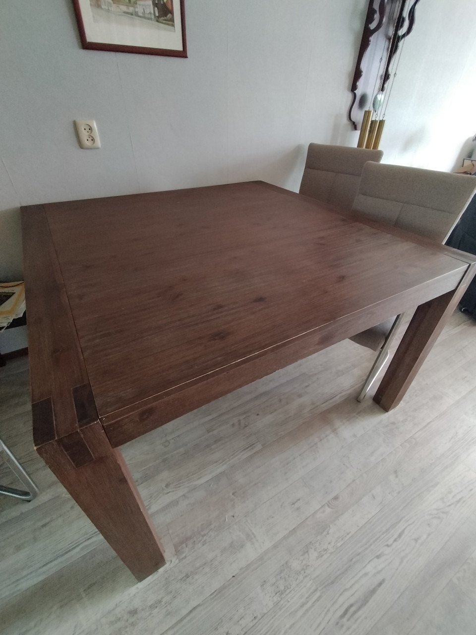 Eetkamertafel