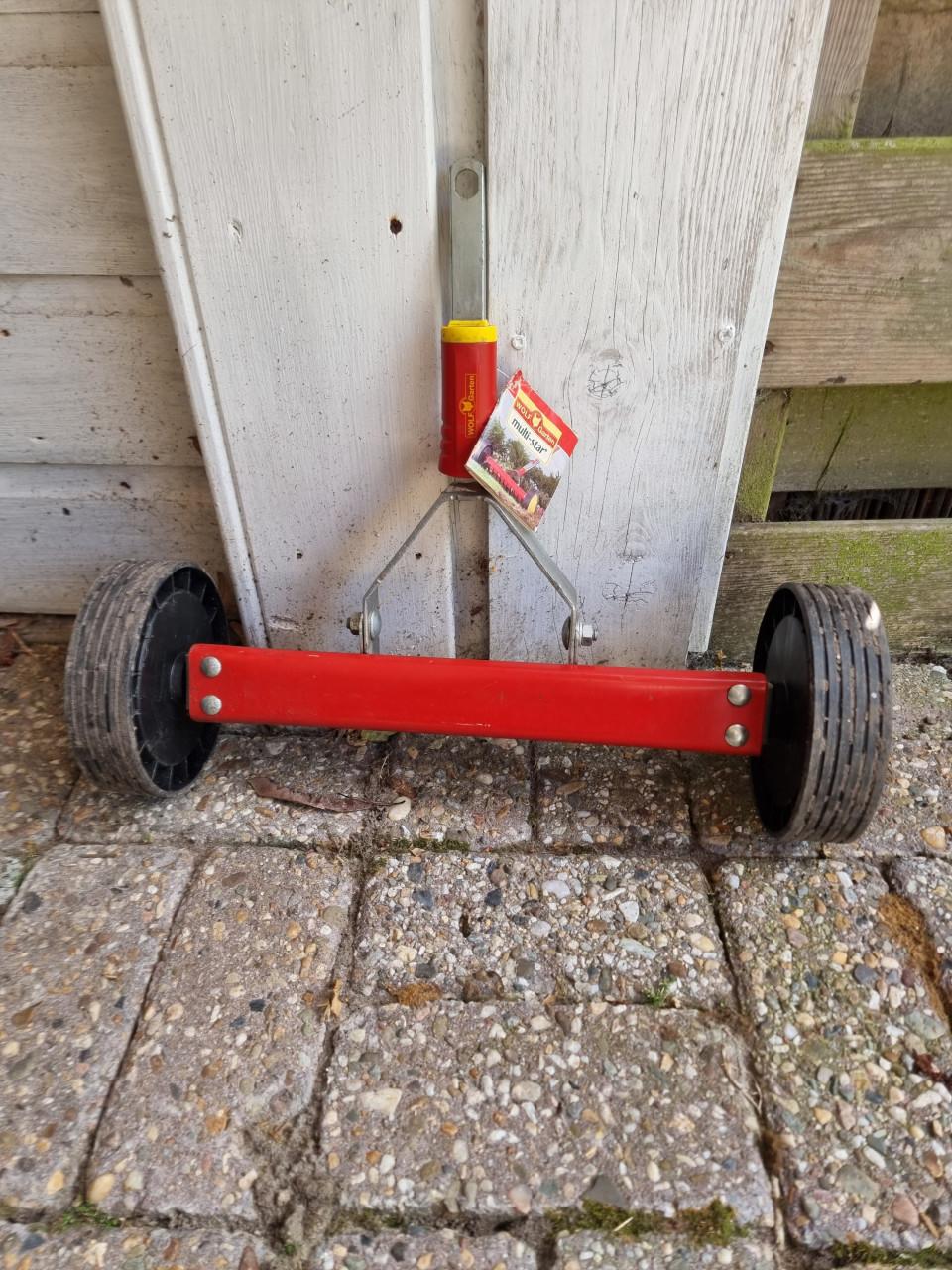 Wolf Garten verticuteer hark-roller izgs