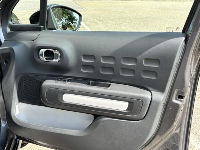 Citroen C3 1.2 82pk s&s feel edition trekhaak | navigatie | apple carplay &