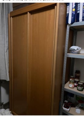 Kast met schuifdeuren