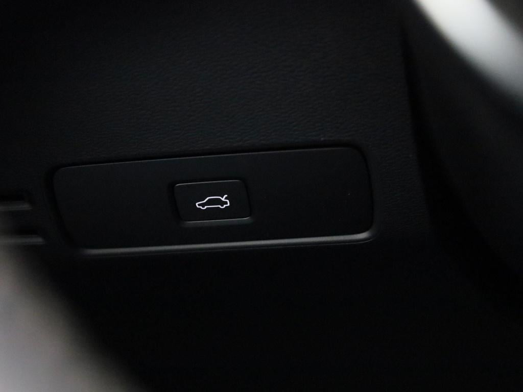 Volvo XC40 recharge core | automaat | apple carplay / android auto | virtua