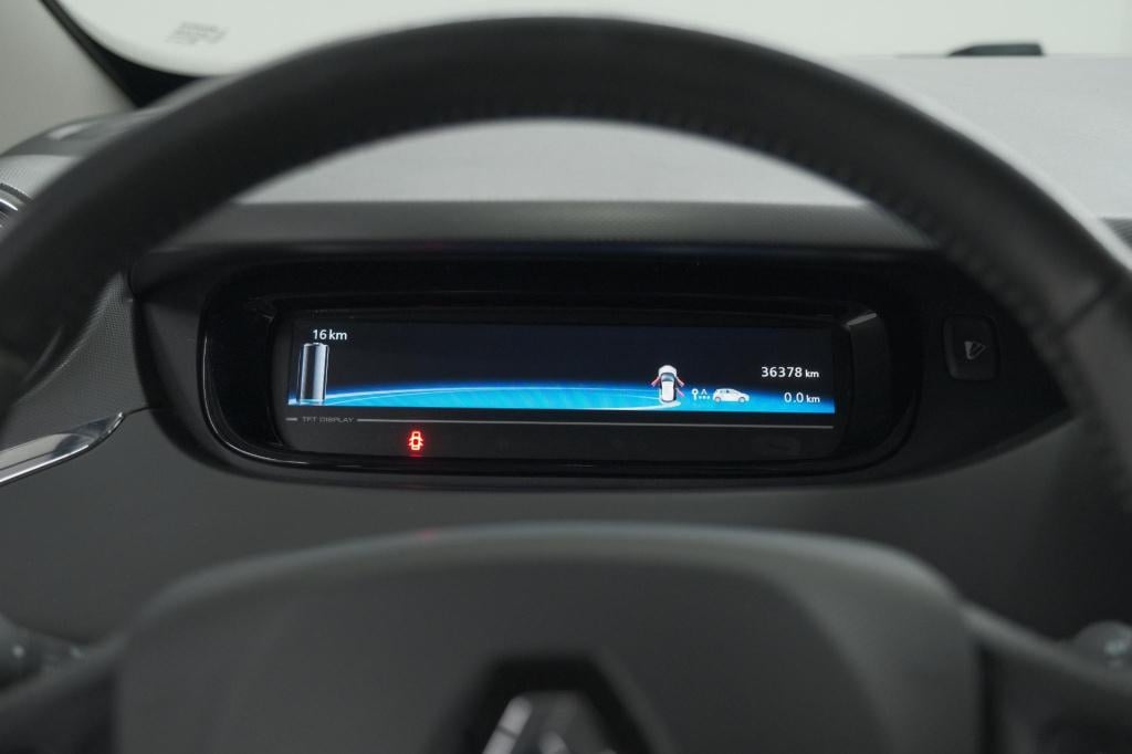 Renault Zoe q90 intens quickcharge 41 kwh | huuraccu | navigatie | parkeers