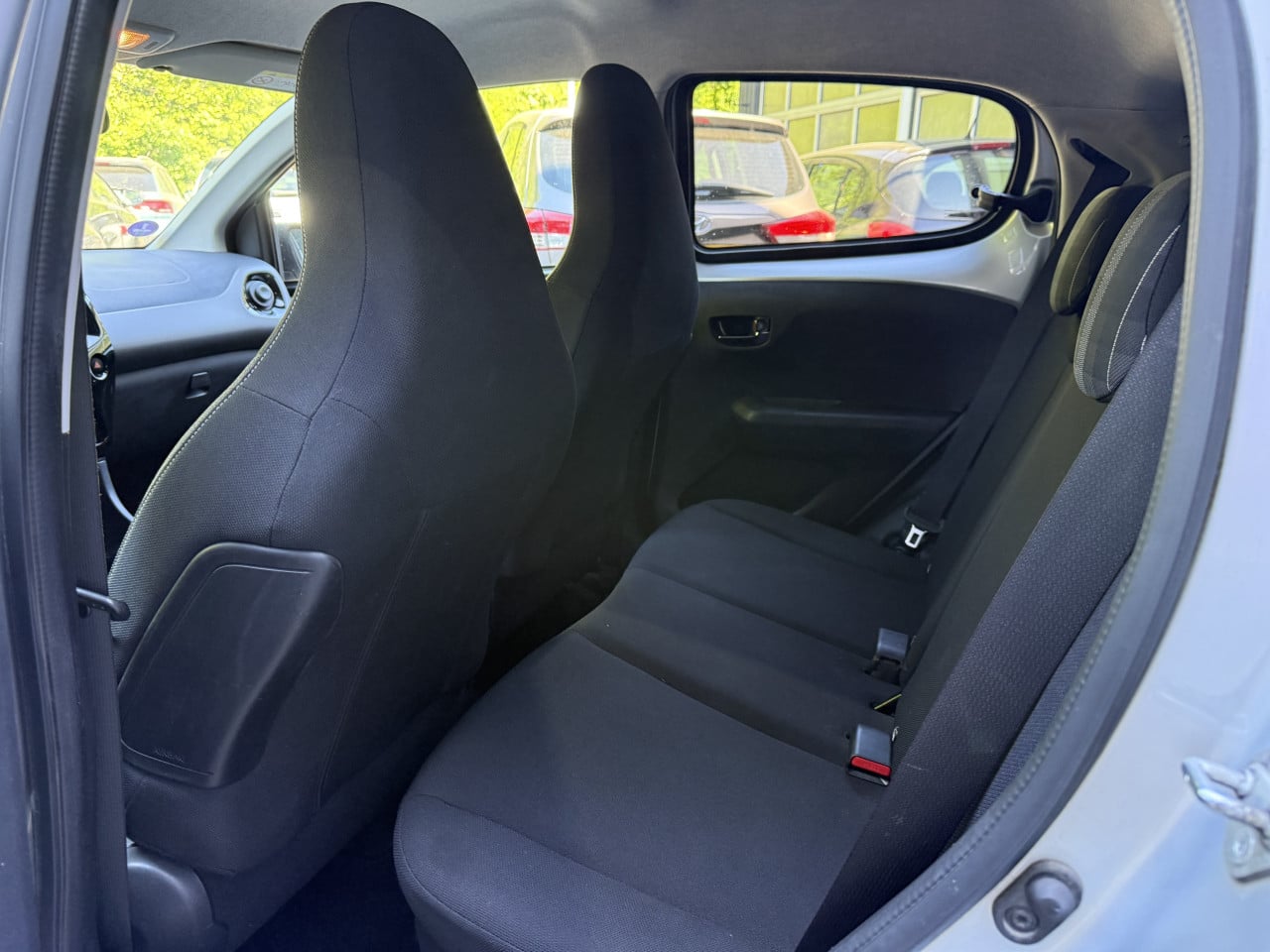 Peugeot 108 1.0 e- VTi Automaat/ Led/ Scherm/ Lane/ Airco/ Full option