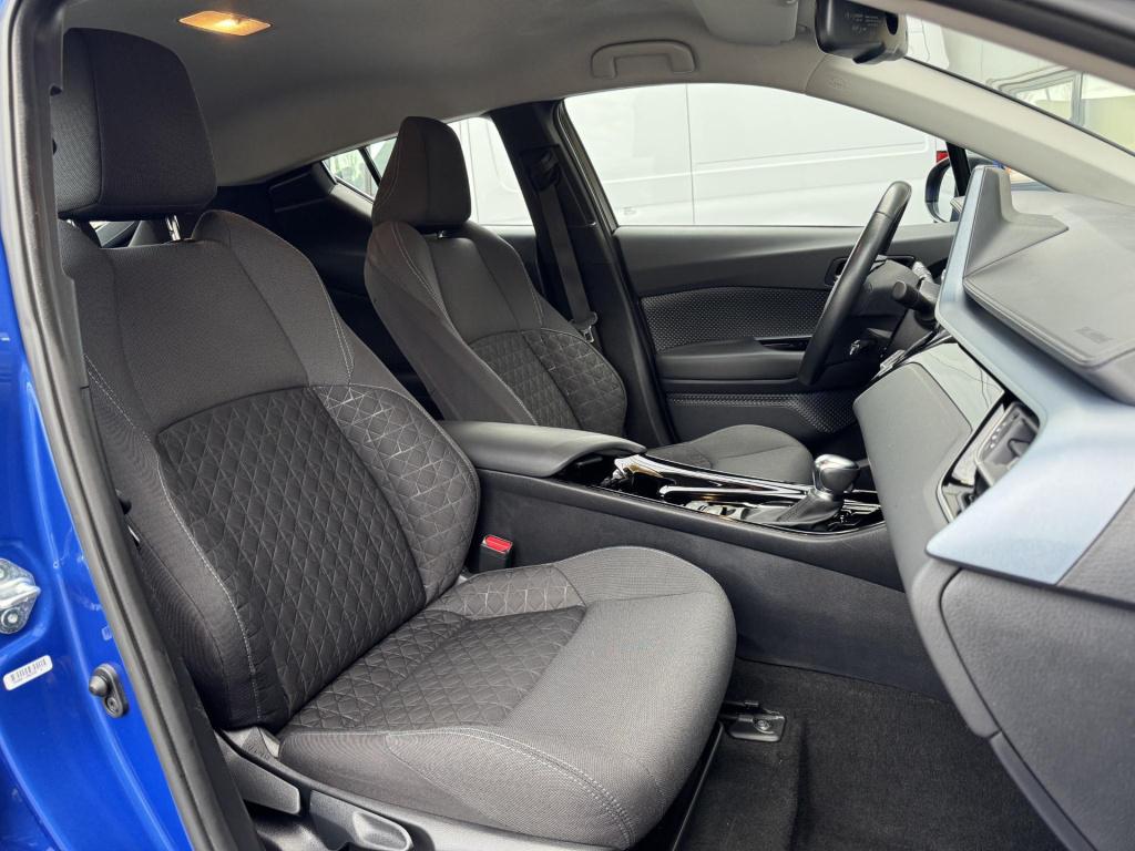 Toyota C-hr 2.0 hybrid dynamic nl-auto!