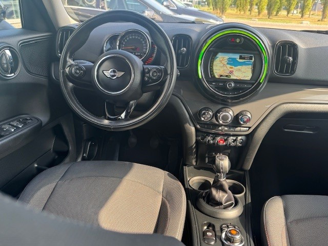 Mini Countryman mini 1.5 cooper 1.5 cooper i 136 pk l navigatie i parkeerse