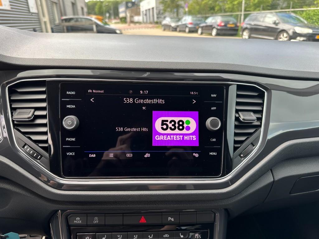 Volkswagen T-roc 1.5 tsi sport led acc dsg carplay stoelverwarming