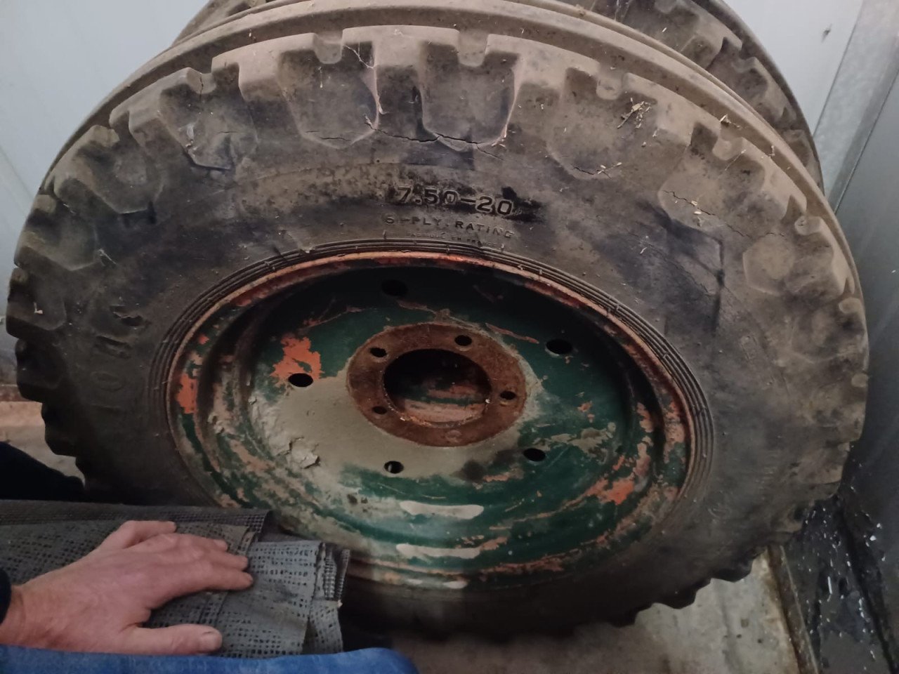 Tractor Banden 7.5 0-20 + velg