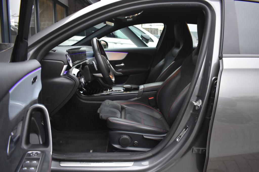 Mercedes-Benz A-Klasse 180 amg night | sfeerverlichting | apple carplay | c