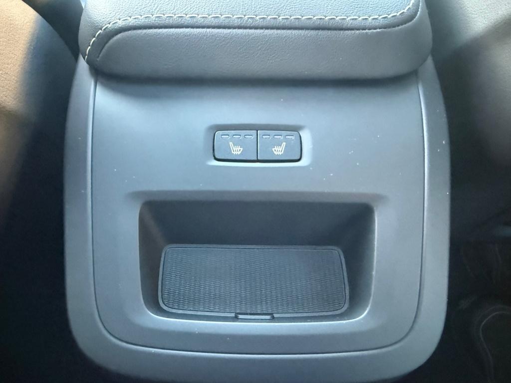 Volvo XC60 2.0 t6 plug-in hybrid awd plus black edition