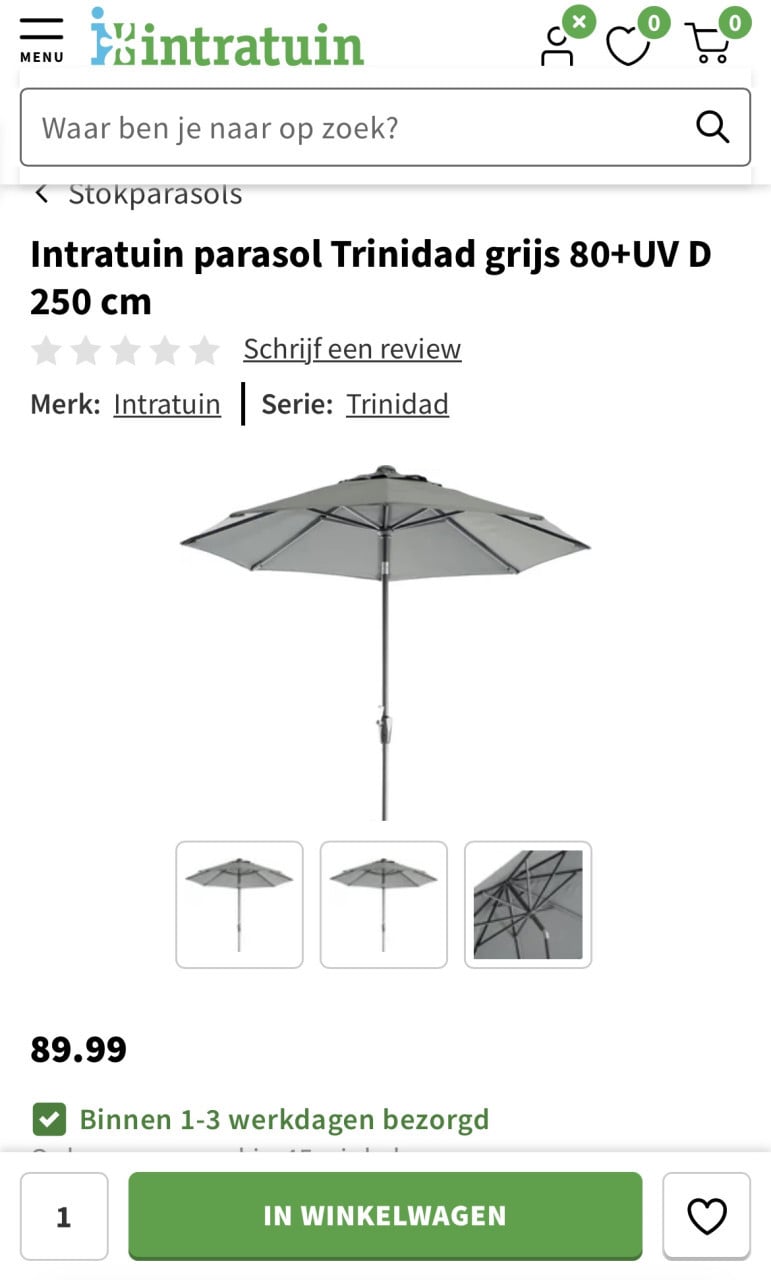 Parasol van Intratuin, met voet en hoes.