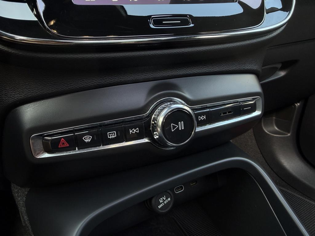 Volvo XC40 recharge pro