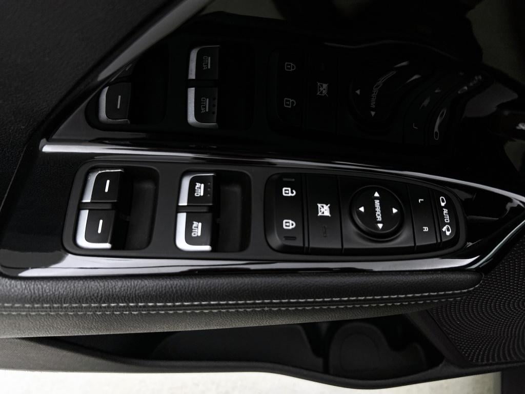 Kia Niro 1.6 gdi hybrid executiveline | trekhaak | jbl | stoelverwarming/-v