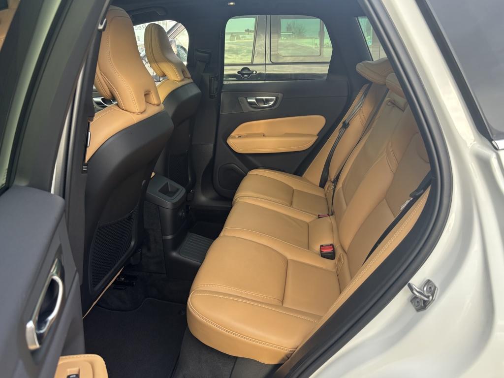 Volvo XC60 t6 398pk recharge bright inscription| luchtvering| adap.cruise|