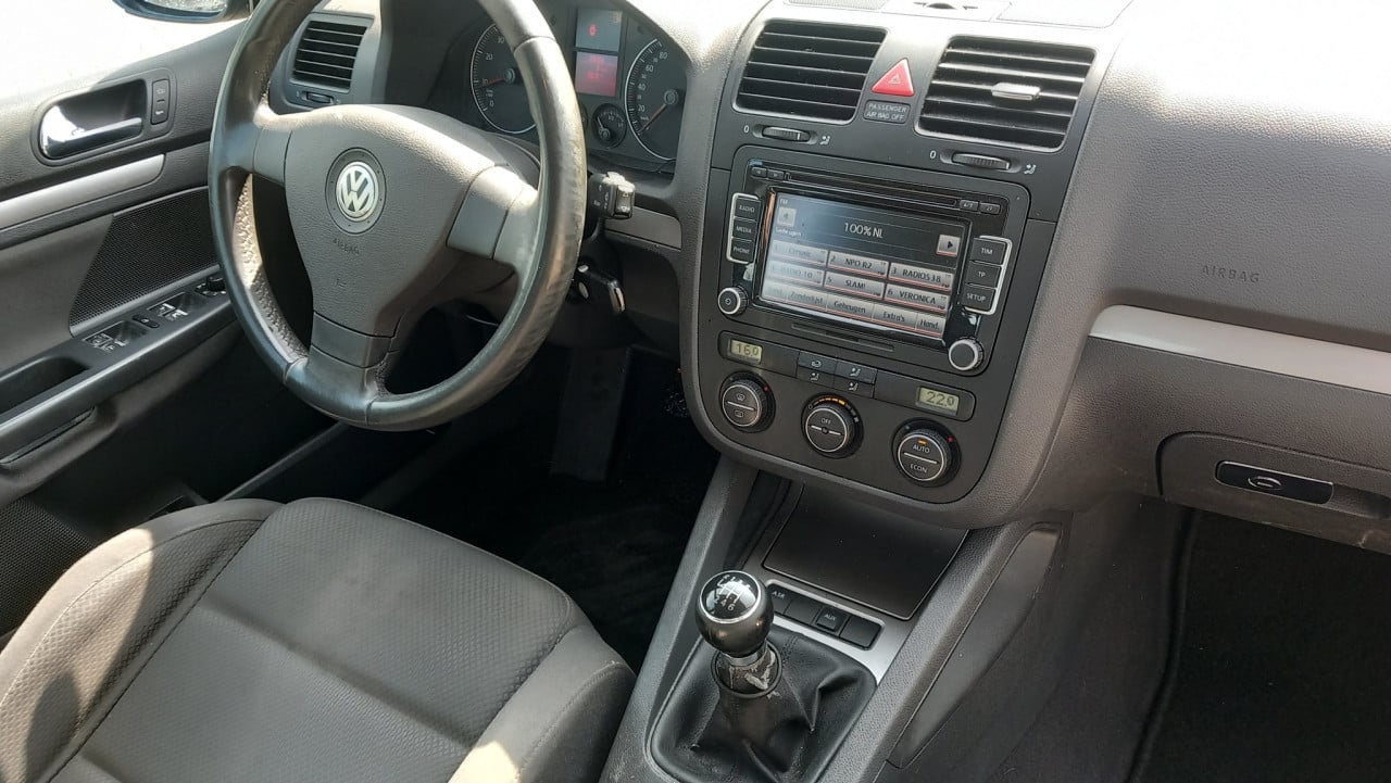 Volkswagen GOLF 2.0 FSI Sportline 5deurs bj:2005 airco lm-velgen