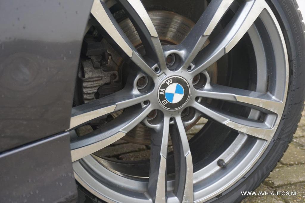 BMW 3-serie touring 320i dynamic executive