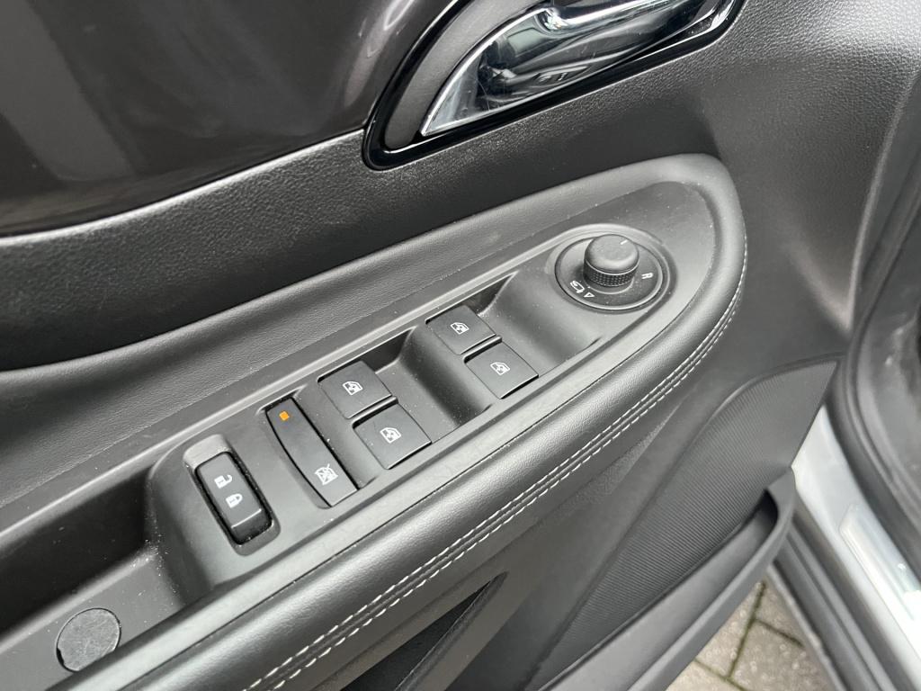 Opel Mokka 1.4 t innovation 22 dkm leer