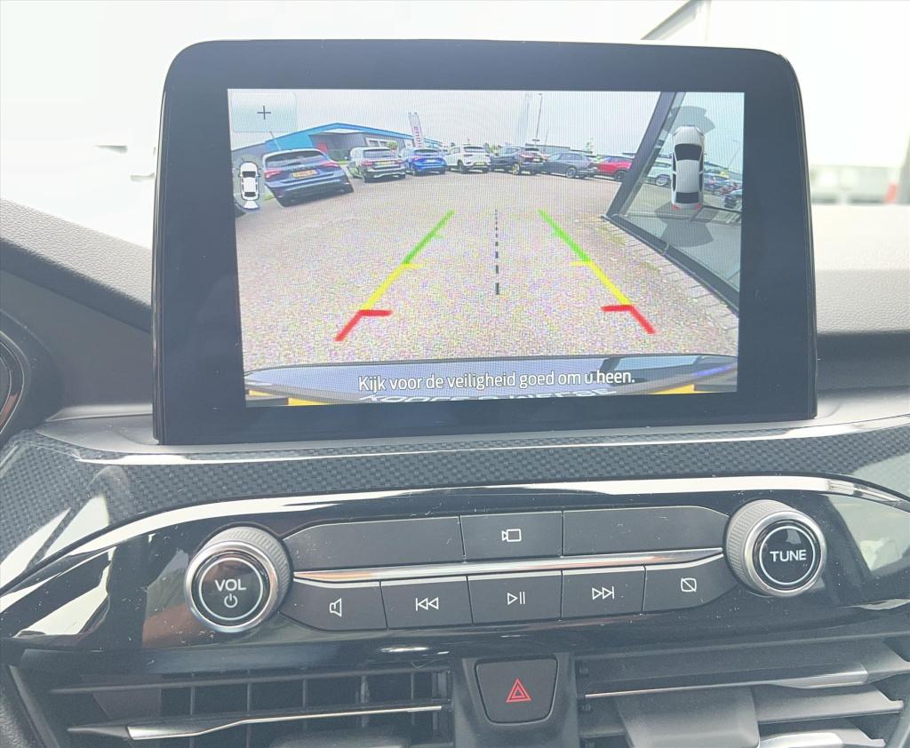 Ford Kuga 1.5 ecoboost 150pk st-line winterpack , carplay