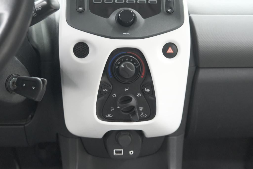 Citroen C1 1.0 vti feel | airco | bluetooth radio | getint glas | 5 deurs