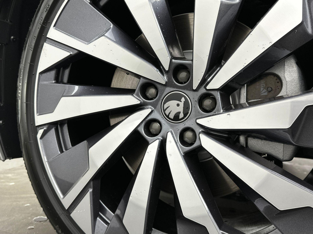 Skoda Enyaq Iv business edition elektromotor 210 kw / 286 pk suv