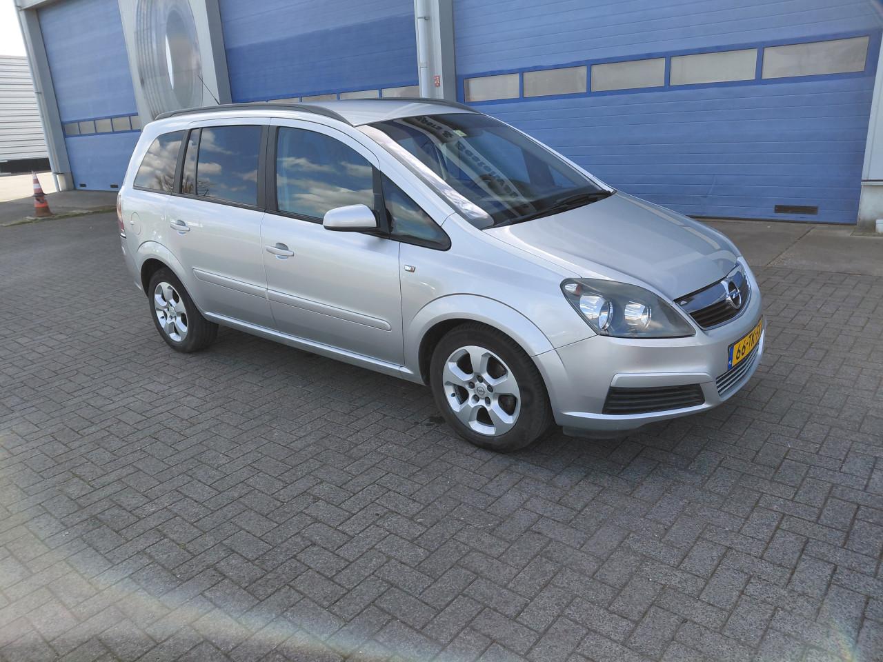 Opel Zafira B 1,8