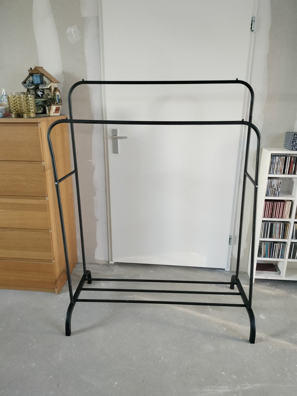Kledingrek voor lichte kleding