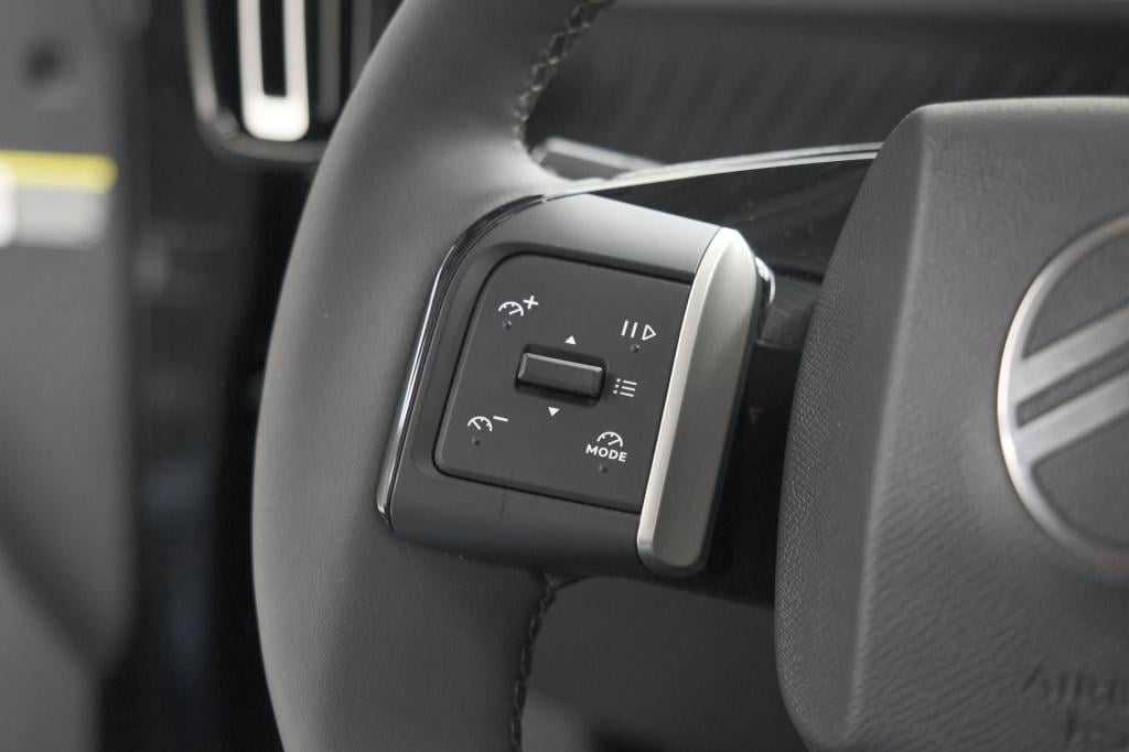 Citroen C3 Aircross 1.2 hybrid 145pk max | camera | dodehoekdetectie | navi