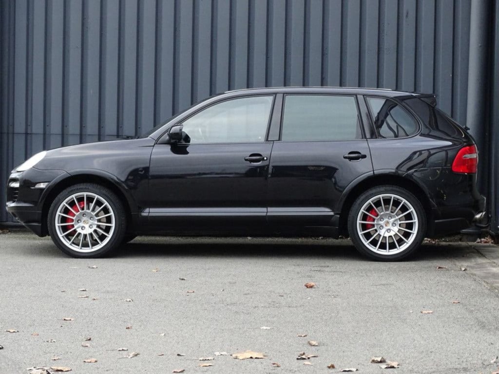 Porsche Cayenne 4.8 turbo 500pk | pano