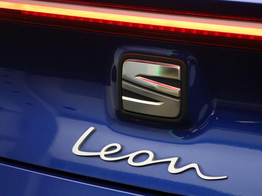 Seat Leon 1.5 tsi fr dsg | automaat | navigatie | stoel/stuur verwarming | 