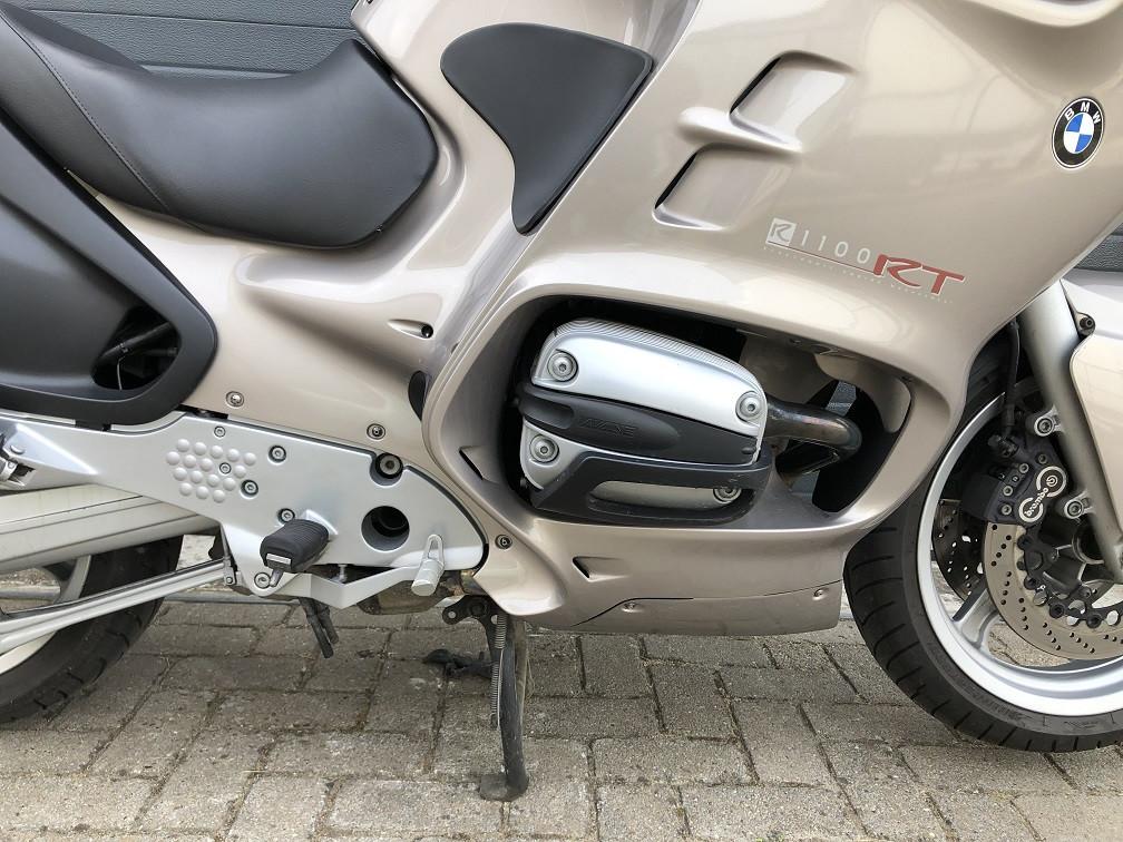 In nieuwstaat zijnde BMW R1100RT uit 2001 met slechts 59dkm, €1995,-