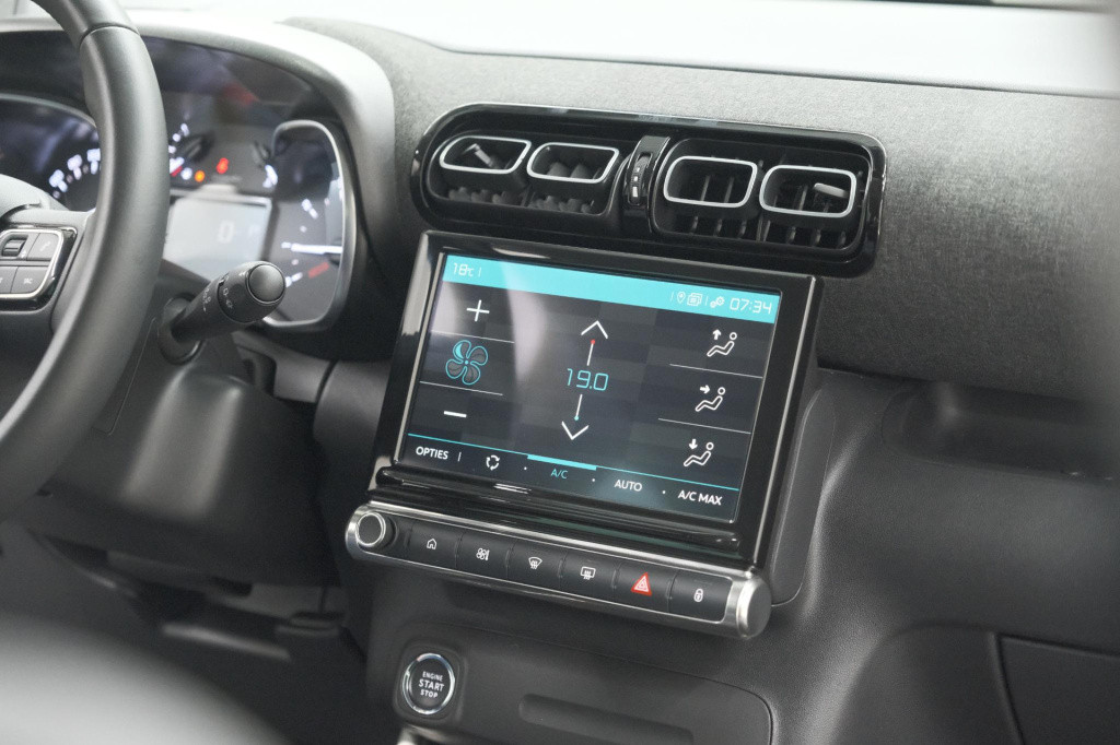 Citroen C3 Aircross puretech 130 eat6 shine | camera | navigatie | parkeers