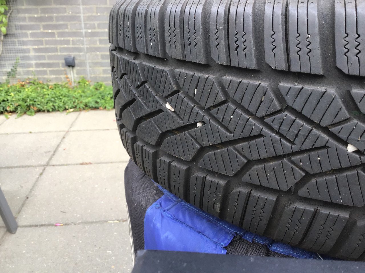 Originele LM VW Polo velgen met winterbanden