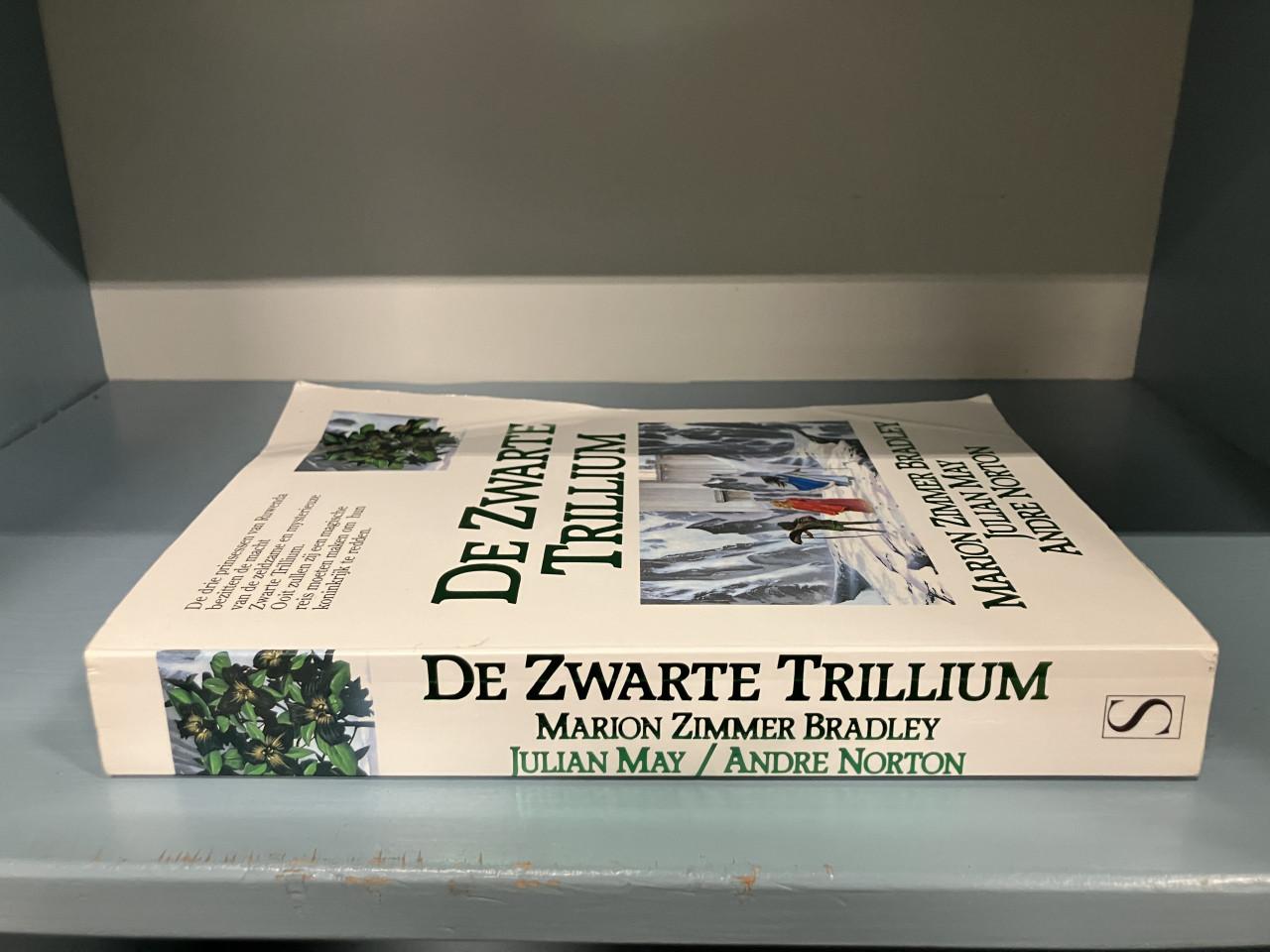 Fantasy boekenset - 4 hardcover, 3 softcover zgan