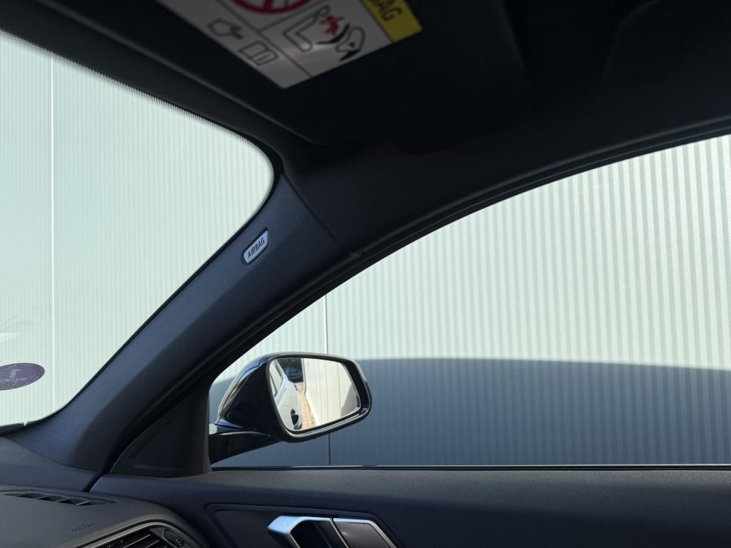 BMW 1 Serie 118i 140pk automaat high executive sportline 5-drs