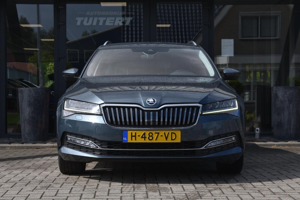 Skoda Superb combi 1.5 tsi act | trekhaak | virtual cockpit | canton | stoe
