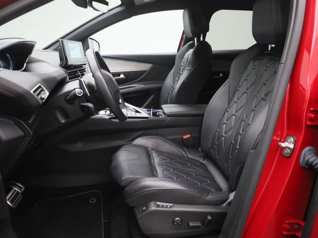 Peugeot 3008 1.6 hybrid 225 gt pack business | automaat | leder | trekhaak 