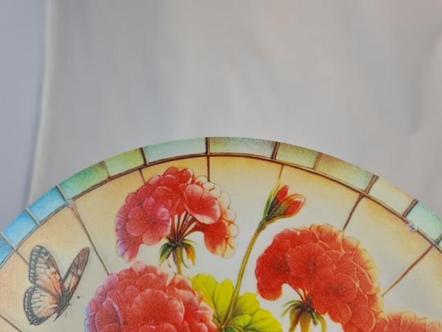 Raamhanger pot met Geraniums