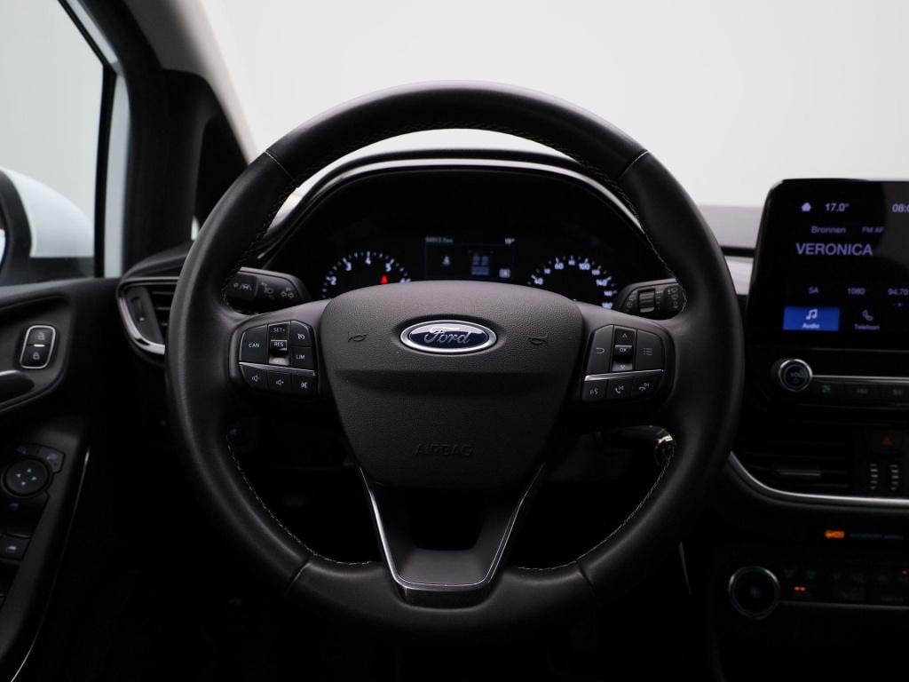 Ford Fiesta 1.0 ecoboost hybrid titanium | parkeer sensoren | cruise contro