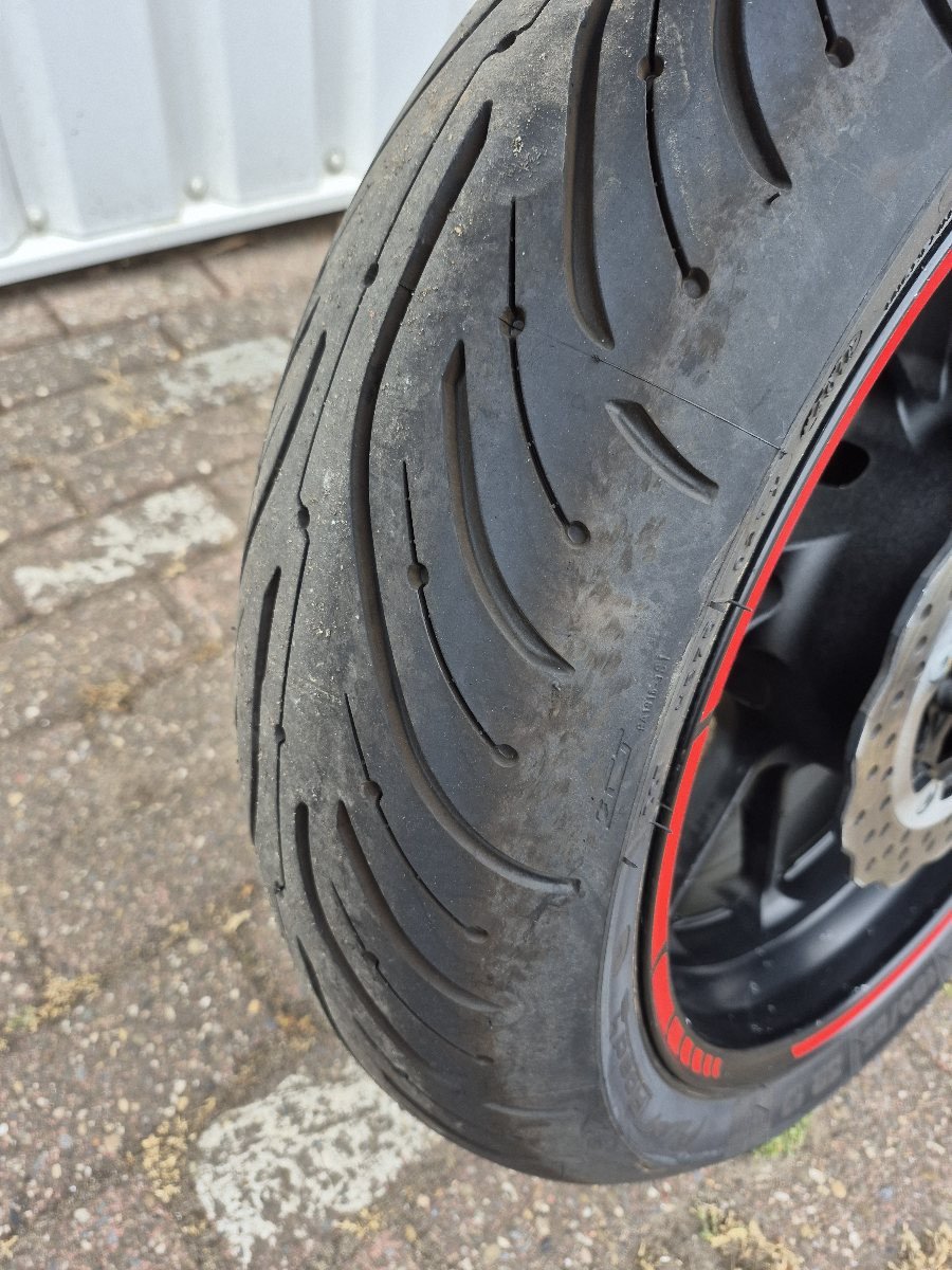 Yamaha MT07 uit 2014 met veel extra's