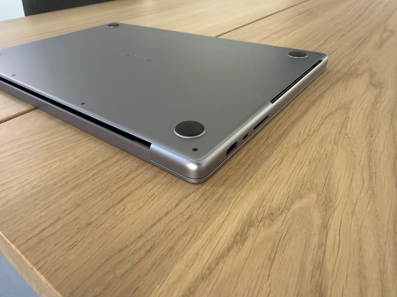 Macbook Pro 16” 16gb 512gb SSD