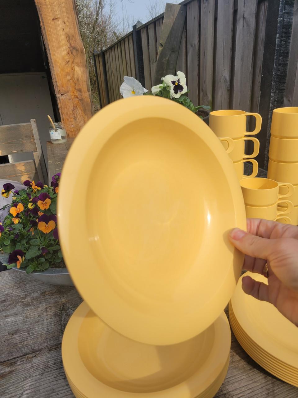 Servies Coppia bv voor camping