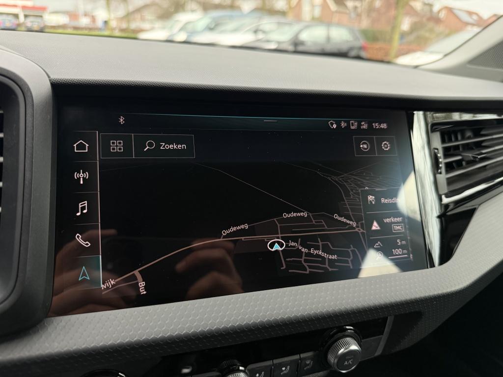 Audi A1 Sportback 30 tfsi pro // s-line exterieur //