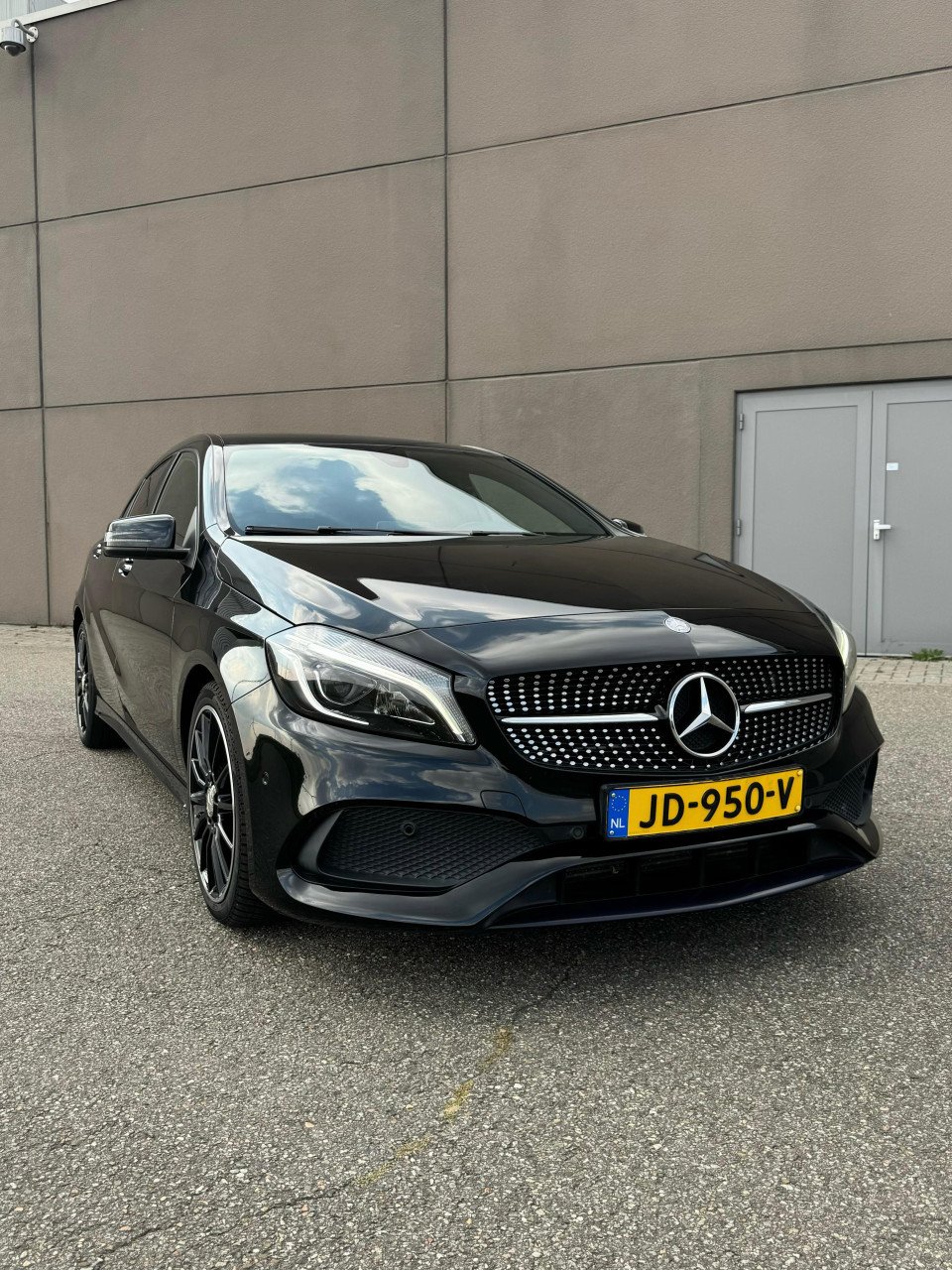Zeer nette, goed onderhouden Mercedes A-Klasse AMG Night Pakket.