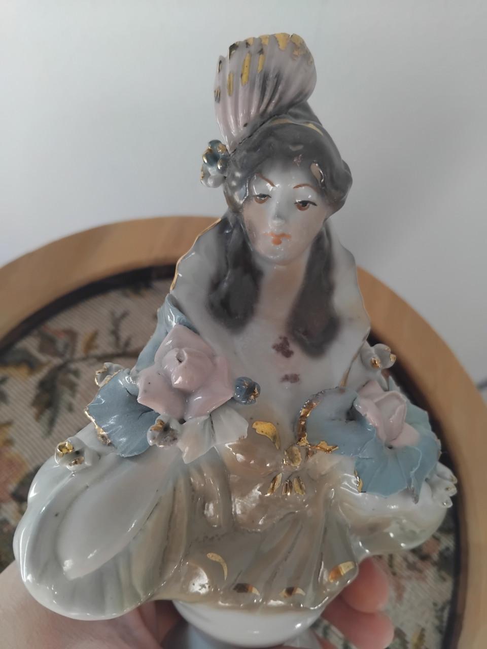 Vintage Beeldje Vrouw Victoriaans