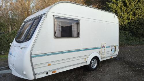 Hylander HD 380 van 1999 B.J .