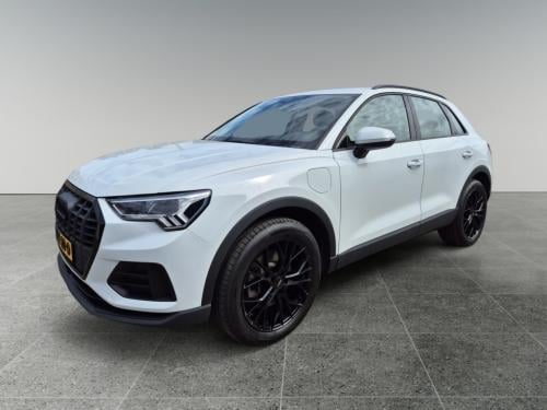 Audi Q3 45 tfsi e edition