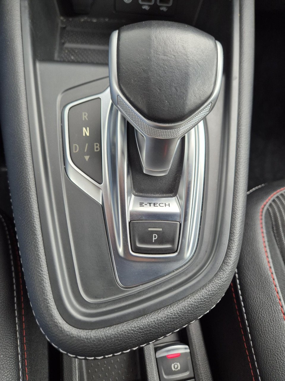 Renault Captur e-tech hybrid 145 r.s. line