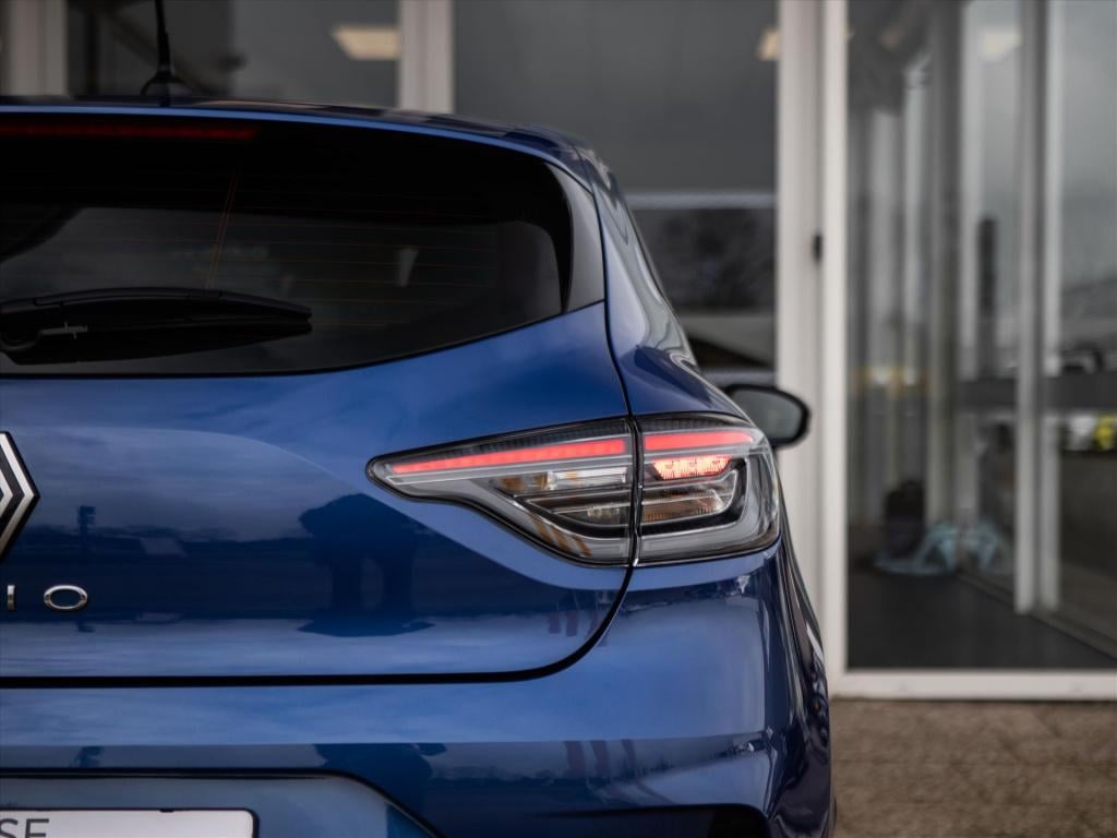 Renault Clio 1.0 tce 90 gpf evolution | parkeer sensoren | airco | aple car