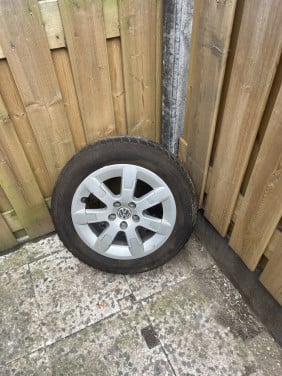Vw polo all season banden met originele velg